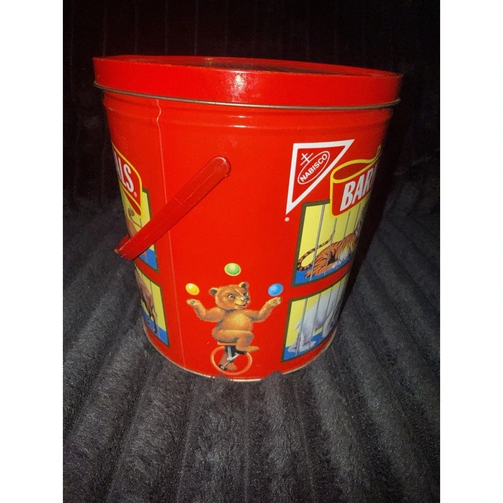 Vintage 1991 Nabisco Barnum's Animals Cracker Metal Bucket Circus 6 1/4